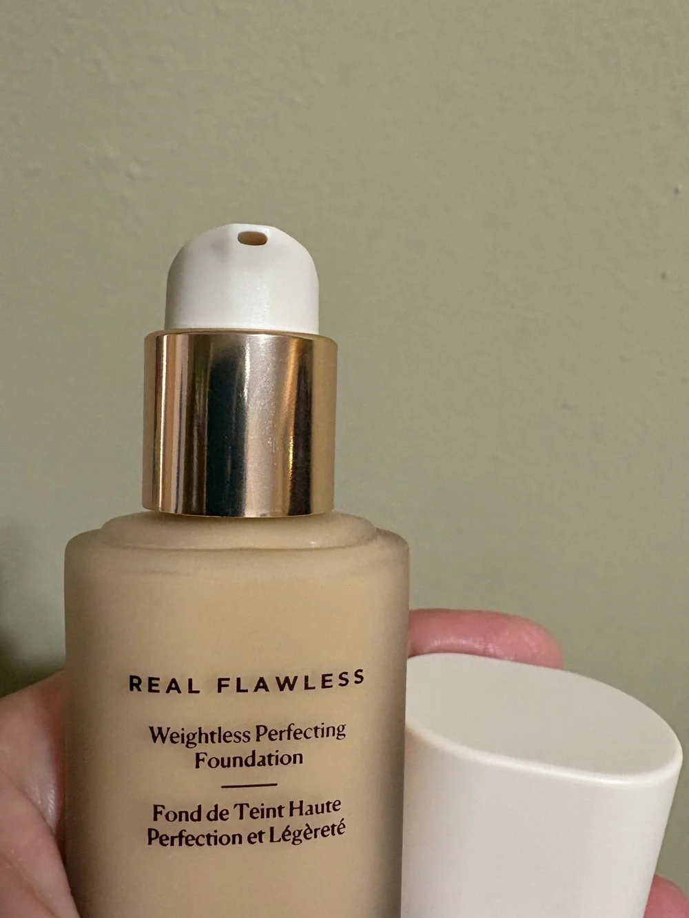 Laura Mercier Real Flawless Weightless Perfecting Foundation 2N1 • CASHEW New